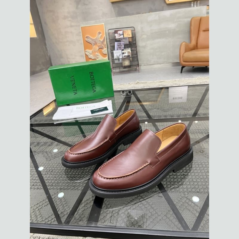 bo*te*ga Ve*ne*ta leather shoes